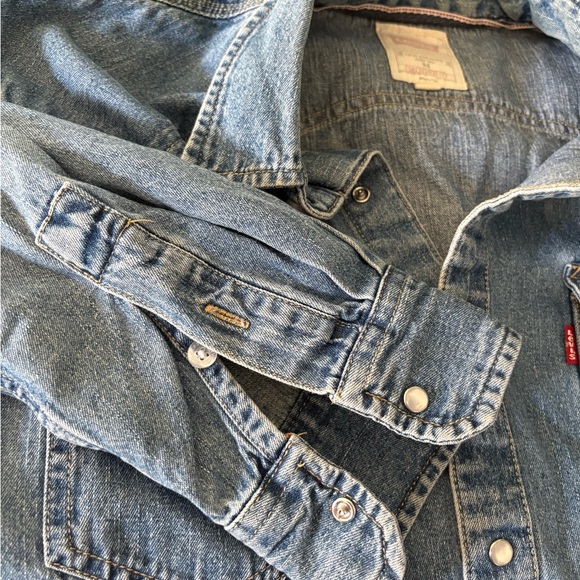 Women's Blue Denim Shirt - Picture 7 of 10